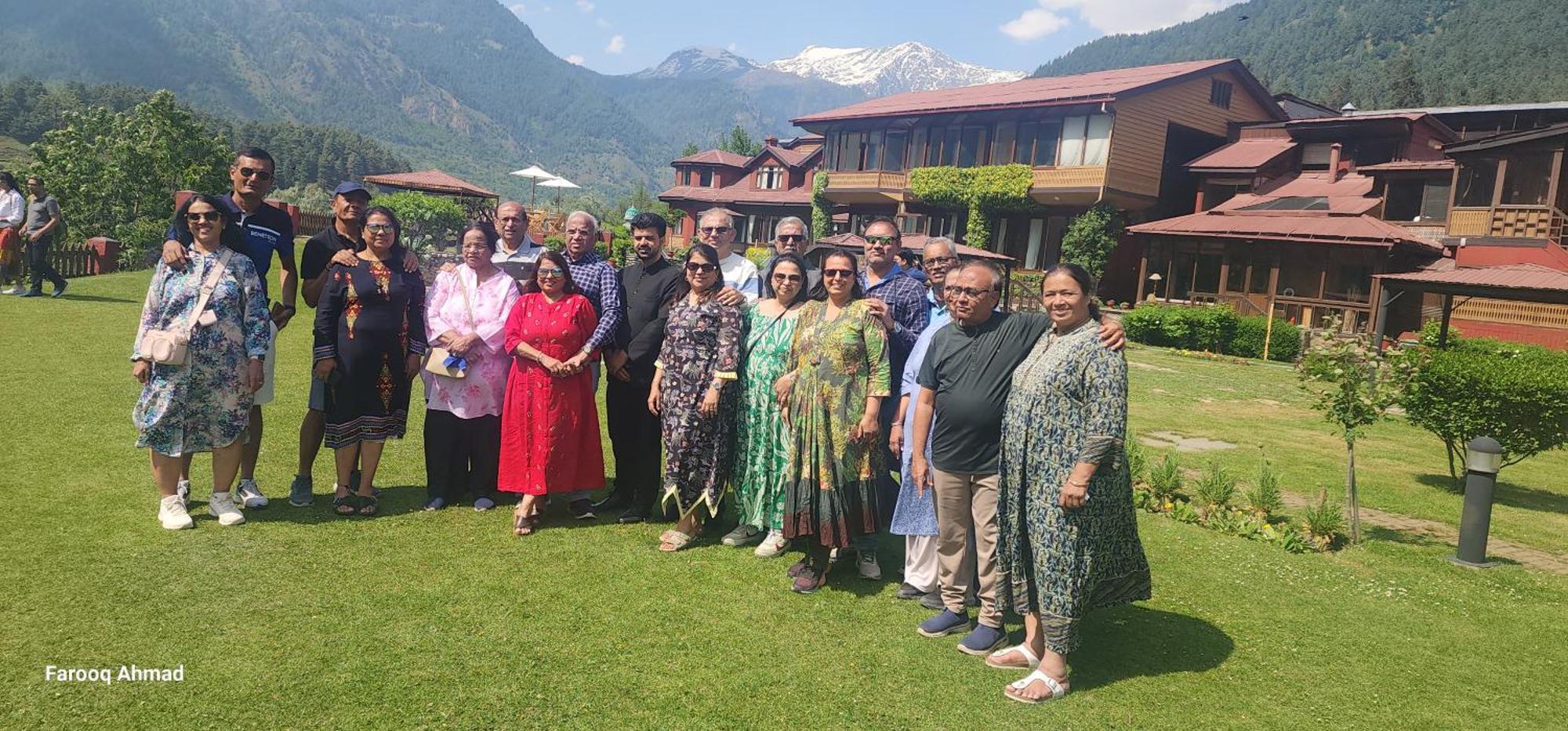 100 m² dengan 1 bilik tidur dan 1 bilik mandi peribadi di Pahalgam Luaran gambar