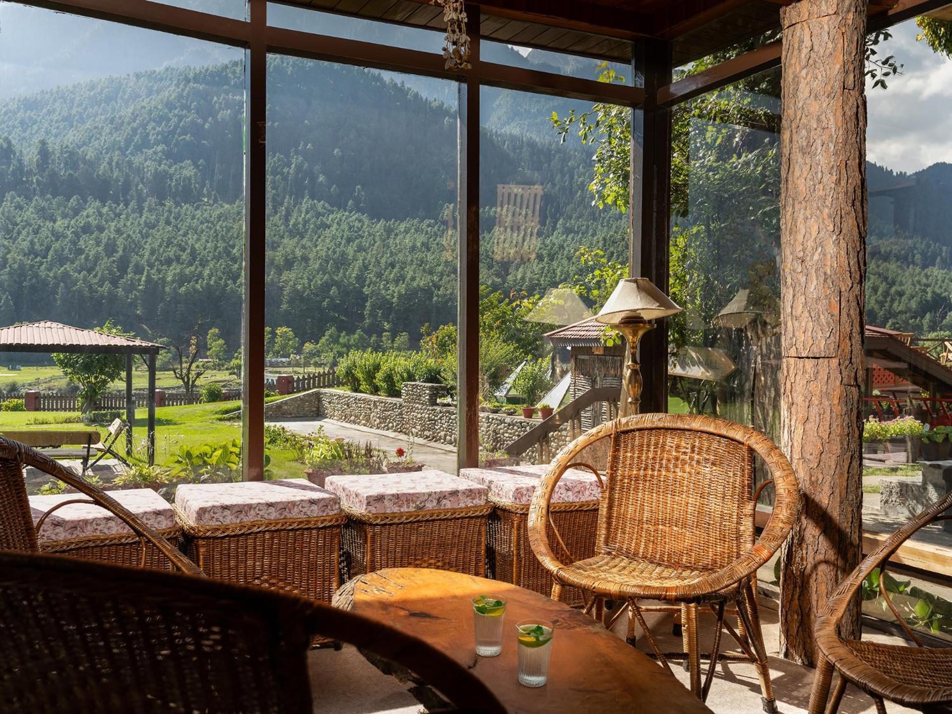 100 m² dengan 1 bilik tidur dan 1 bilik mandi peribadi di Pahalgam Luaran gambar