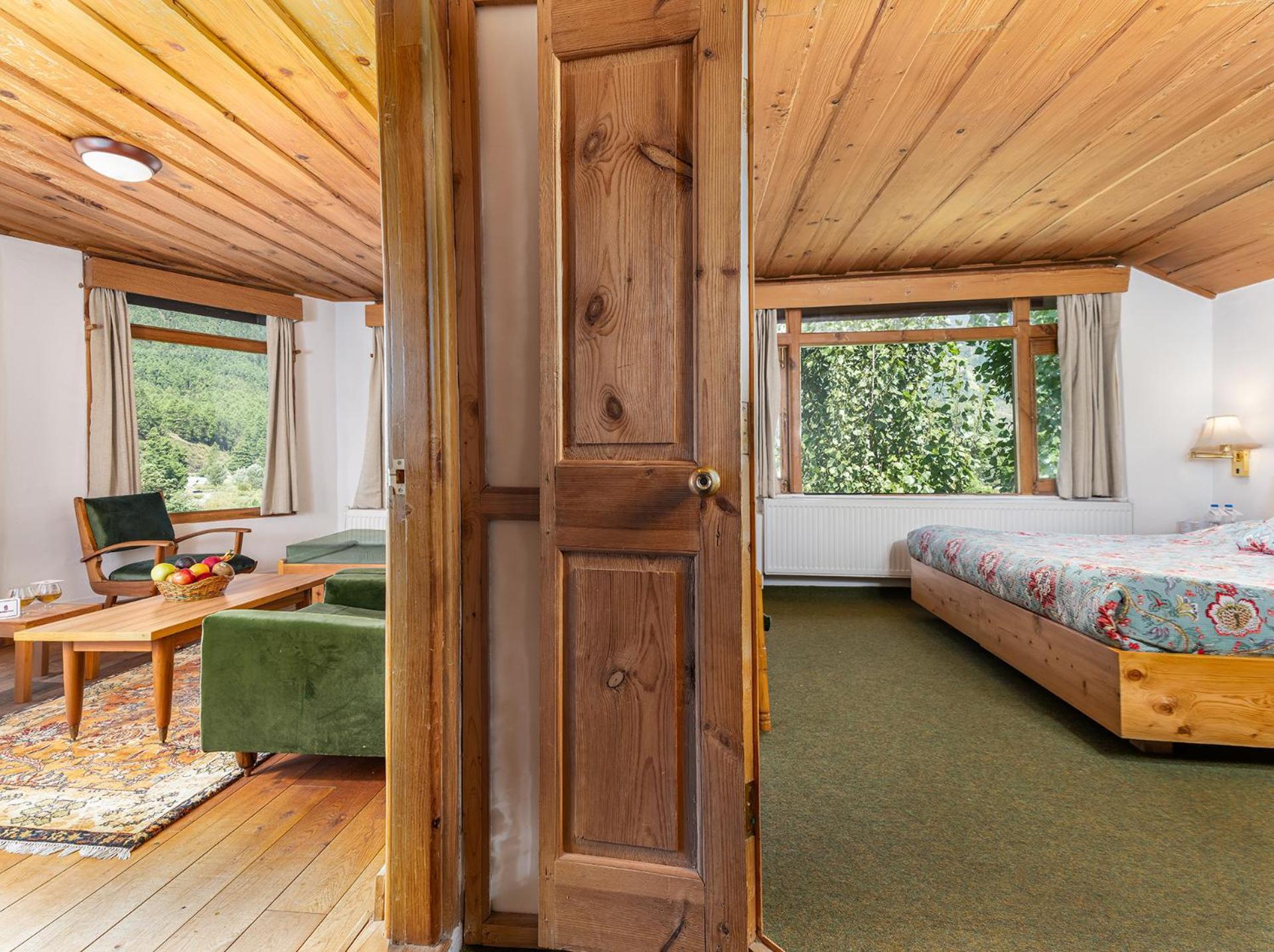 100 m² dengan 1 bilik tidur dan 1 bilik mandi peribadi di Pahalgam Luaran gambar