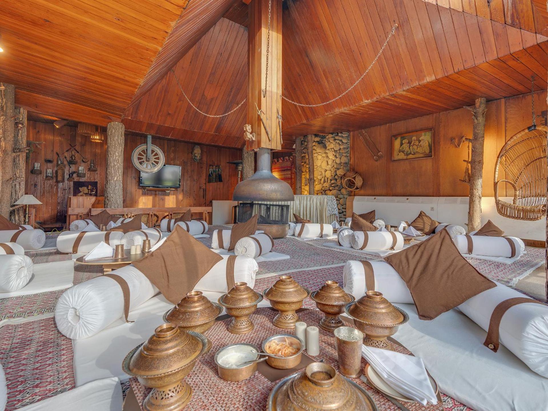 100 m² dengan 1 bilik tidur dan 1 bilik mandi peribadi di Pahalgam Luaran gambar