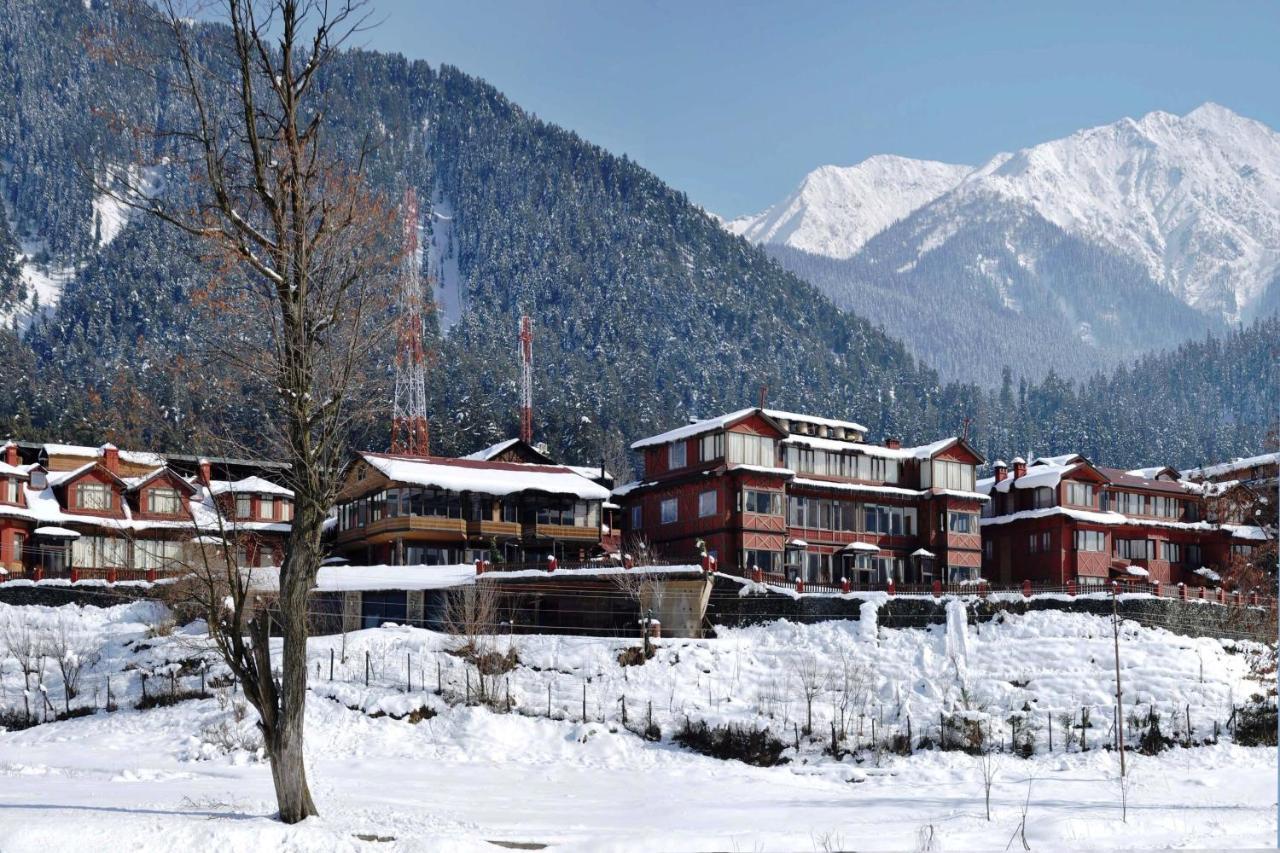 100 m² dengan 1 bilik tidur dan 1 bilik mandi peribadi di Pahalgam Luaran gambar